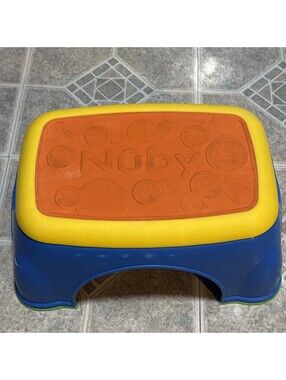 Nuby Multicolored Step Stool Adult & Child Non Skid Lightweight - 800lb Max RARE